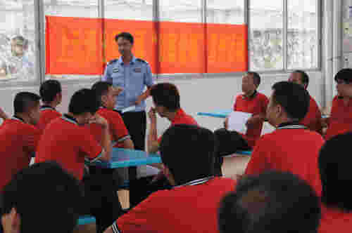紫光全体员工参加上元派出所安全知识讲座
